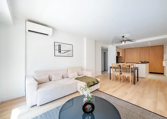 Near Old Town And Apartment Fully Renovated